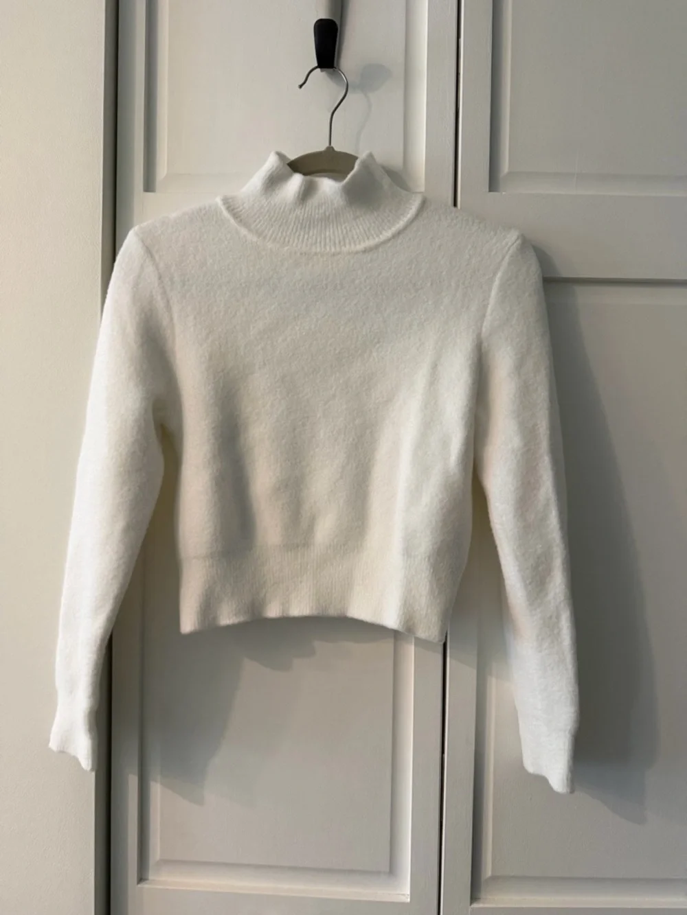 ZARA Soft Knit Mock Neck Cropped Sweater - White - Size S like new - Picture 4 of 8